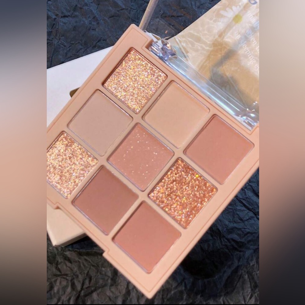 9 square eye shadow palette